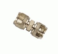 Переходник с двумя рифлеными полугайками 1/4" ABAC